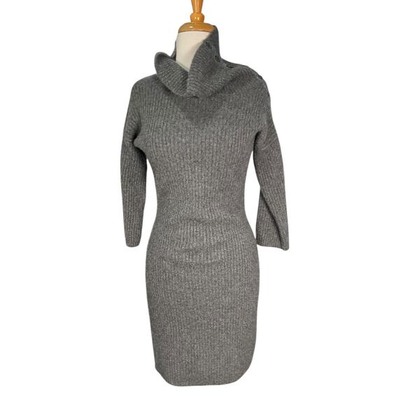 Neiman Marcus 100% Cashmere Button Shoulder Sweater Dress Gray Small Luxurious - Picture 3 of 14